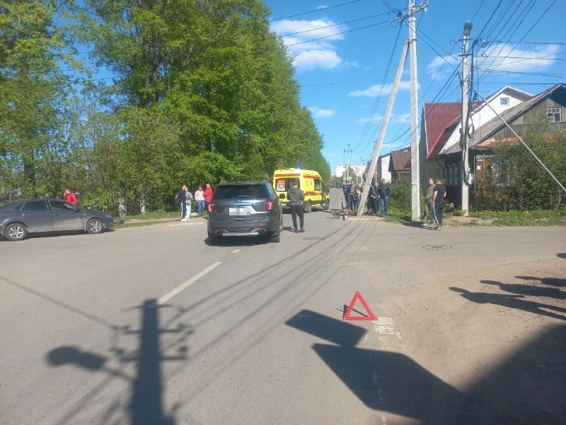 8-летний велосипедист попал в больницу после ДТП в Твери