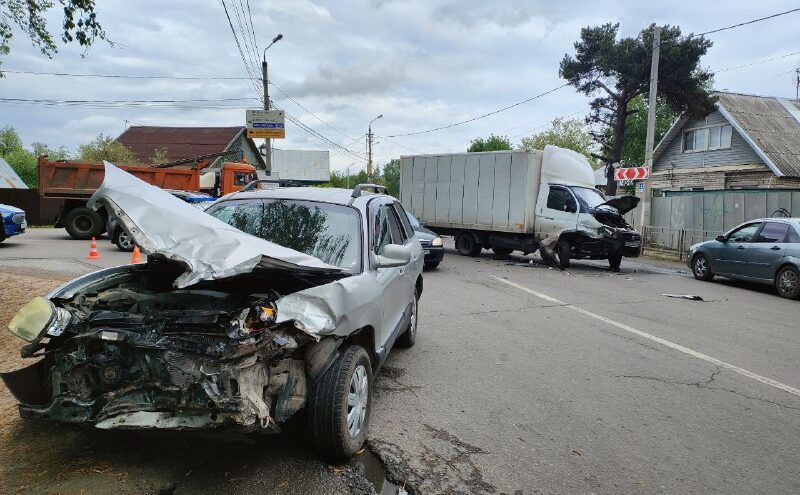 Две женщины пострадали в ДТП в Твери