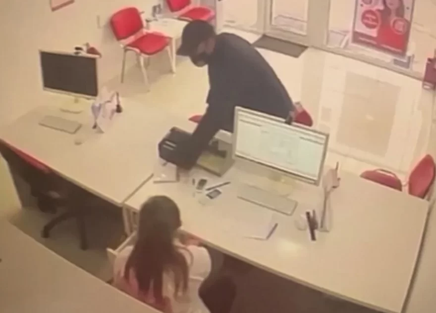 В Подмосковье задержали жителя Тверской области, подозреваемого в грабеже В Подмосковье задержали жителя Тверской области, подозреваемого в грабеже