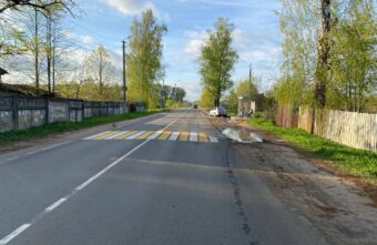 Два ребёнка попали под колёса иномарки в Тверской области