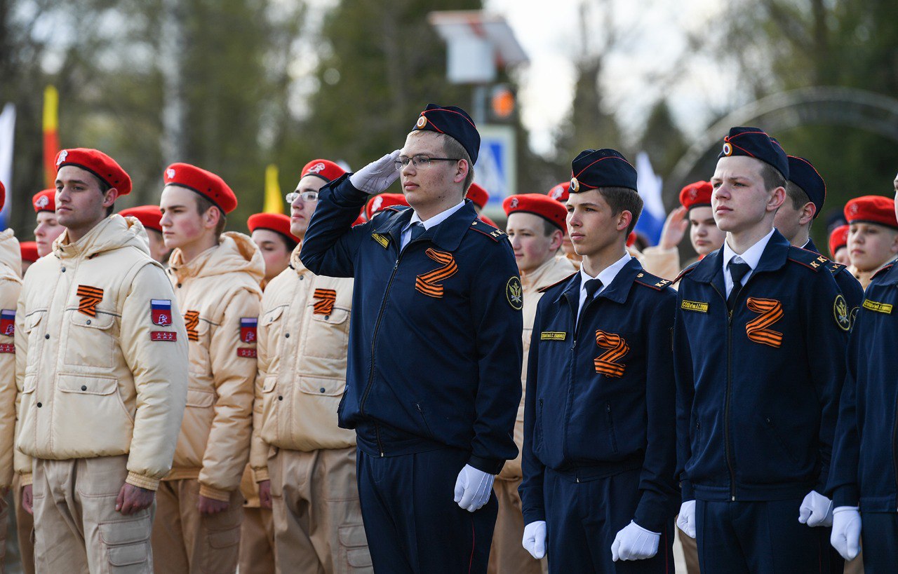 Губернатор Игорь Руденя принял участие в торжествах в честь 77-летия Великой Победы в Ржеве