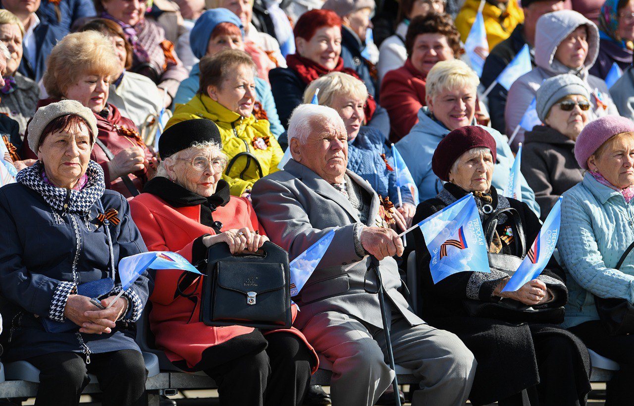 Губернатор Игорь Руденя принял участие в торжествах в честь 77-летия Великой Победы в Ржеве