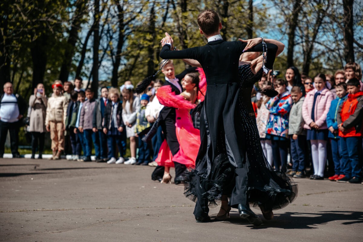 Для пяти тысяч школьников Тверской области звенят последние звонки