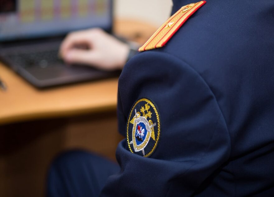 Жителя Твери подозревают в истязании своего маленького сына