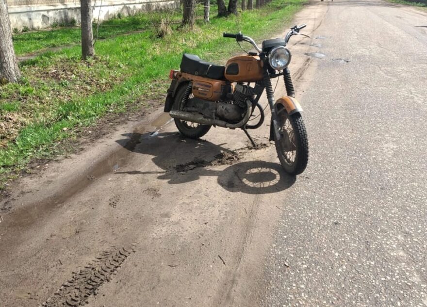 13-летнего мотоциклиста поймали в посёлке под Тверью