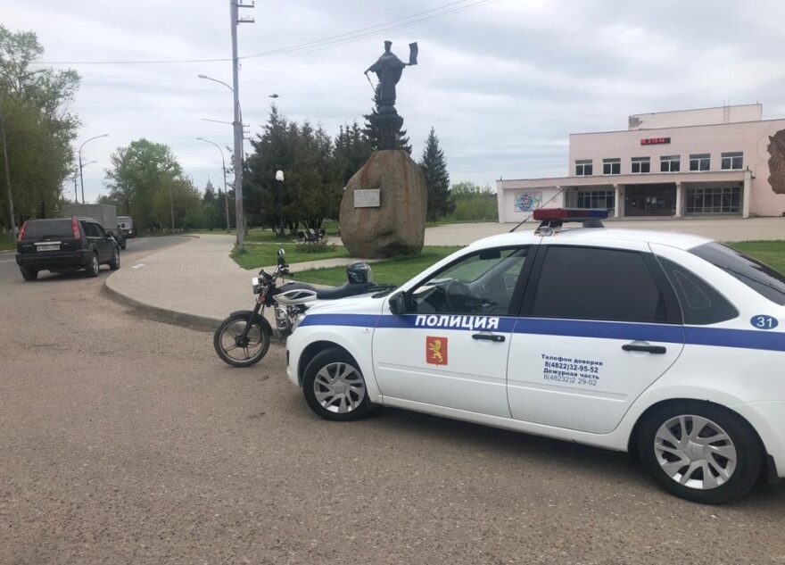 17-летнего мотоциклиста поймали в Тверской области