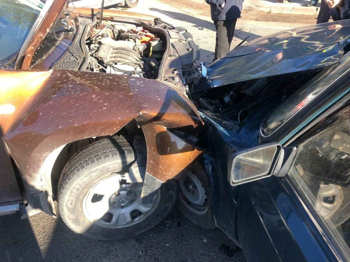 Два водителя не поделили перекрёсток в Тверской области