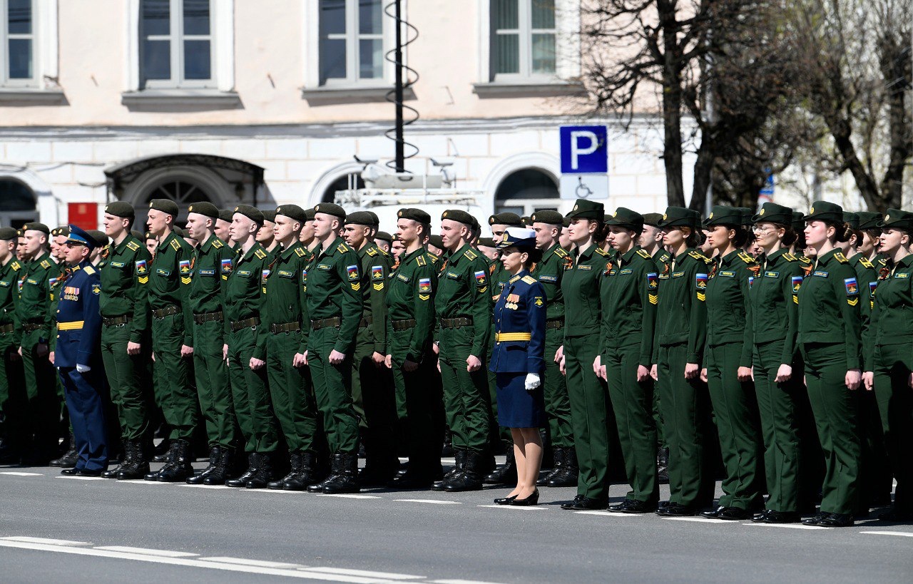 Космические войска тверь. Парад Победы в Твери 2022. Парад Победы 2021 Тверь. Парад Тверь 9. Парад в Твери 9 мая 2022.