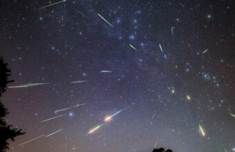 Жителей Земли ожидает мощный метеорный шторм