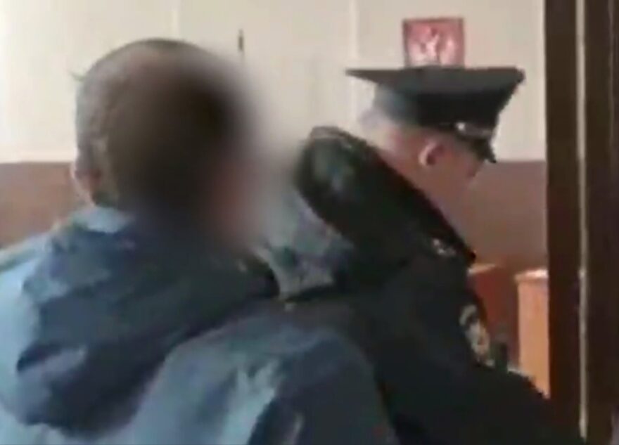 Мужчину, истязавшего дочь своей супруги в Тверской области, отправили в СИЗО Мужчину, истязавшего дочь своей супруги в Тверской области, отправили в СИЗО