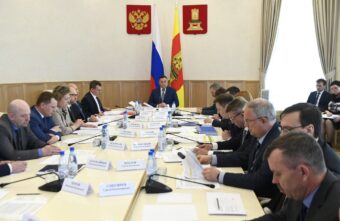 Губернатор Игорь Руденя провел совещание по вопросам деятельности правительства Тверской области Губернатор Игорь Руденя провел совещание по вопросам деятельности правительства Тверской области
