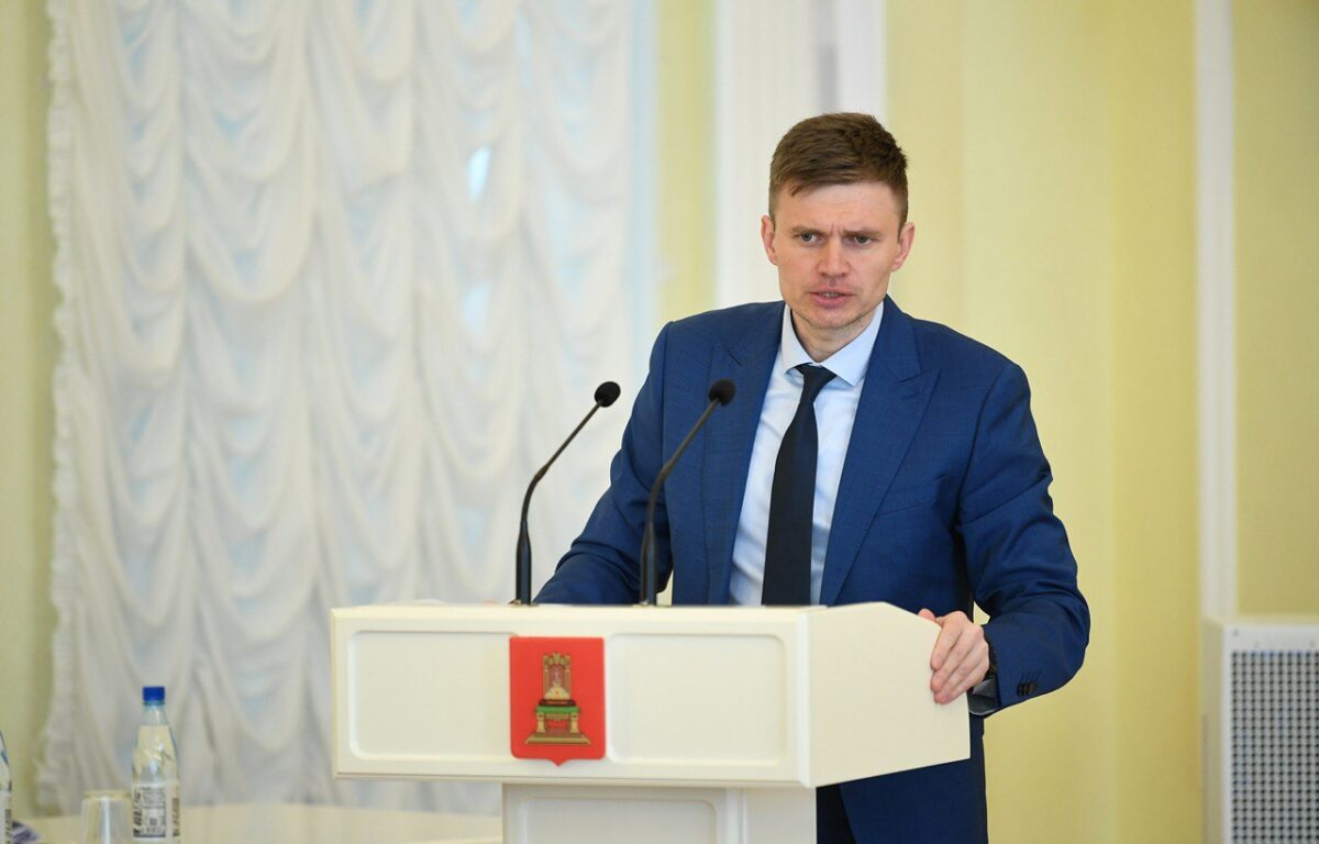 Губернатор поручил наградить школьников по итогам летней трудовой кампании