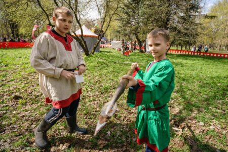 В Твери в восьмой раз прошел молодежный фестиваль «Копье святого Георгия» В Твери в восьмой раз прошел молодежный фестиваль «Копье святого Георгия»