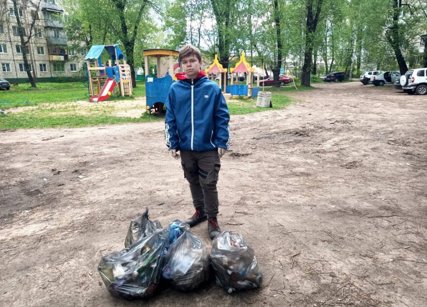 В Твери преобразили детскую площадку В Твери преобразили детскую площадку