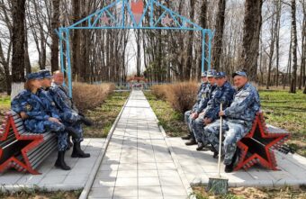 Сотрудники колонии строгого режима под Тверью навели порядок в Елисеевском парке