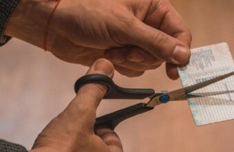 В России появится электронное водительское удостоверение