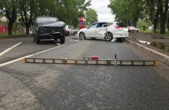 Два ребёнка пострадали в столкновении двух автомобилей в Твери Два ребёнка пострадали в столкновении двух автомобилей в Твери