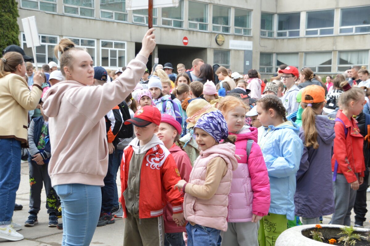 До свиданья, мама: в лагерях под Тверью началась первая смена