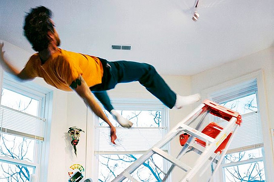 Трудовая инспекция нашла причину смерти наемного работника в районном доме культуры в Тверской области