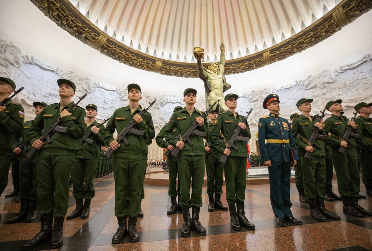 Новобранцы из Тверской области приняли присягу в Музее Победы Новобранцы из Тверской области приняли присягу в Музее Победы