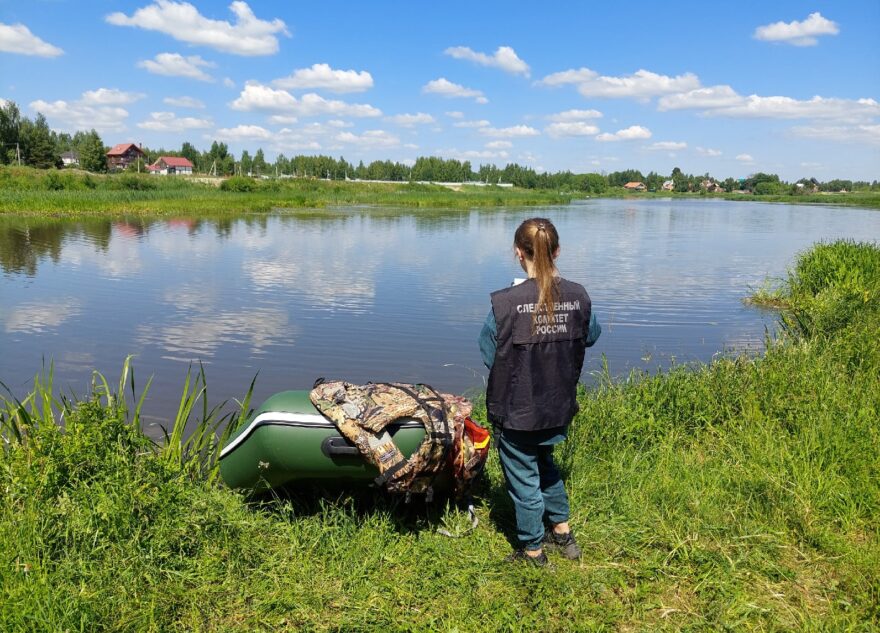 13-летний мальчик выпал из лодки и травмировался о винт в Тверской области 13-летний мальчик выпал из лодки и травмировался о винт в Тверской области
