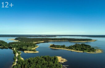 Музыкальный фестиваль на озере Селигер в Тверской области в самом разгаре