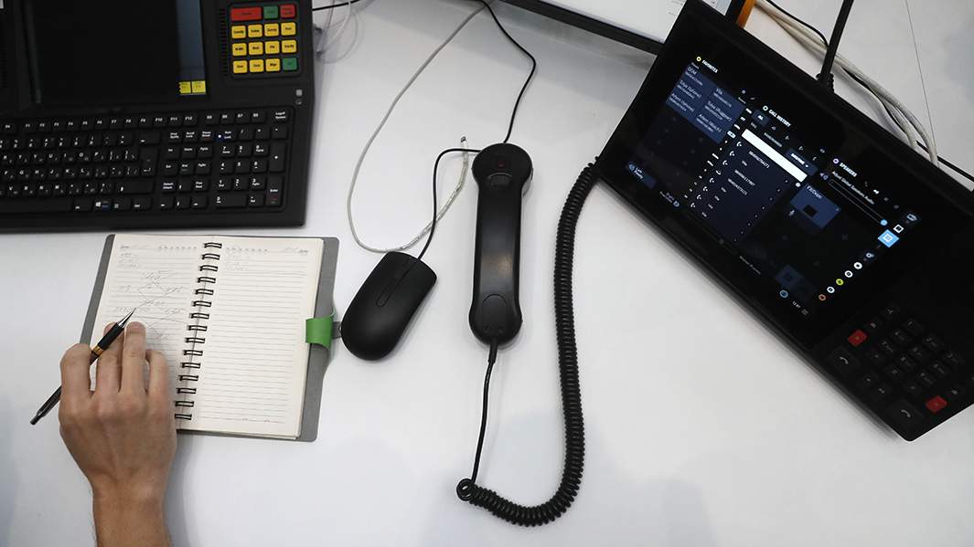 За сутки жители Тверской области добровольно отдали мошенникам миллионы рублей