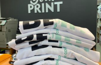 Выпускники Тверской области бросили вызов миру, отказавшись от праздничных нарядов