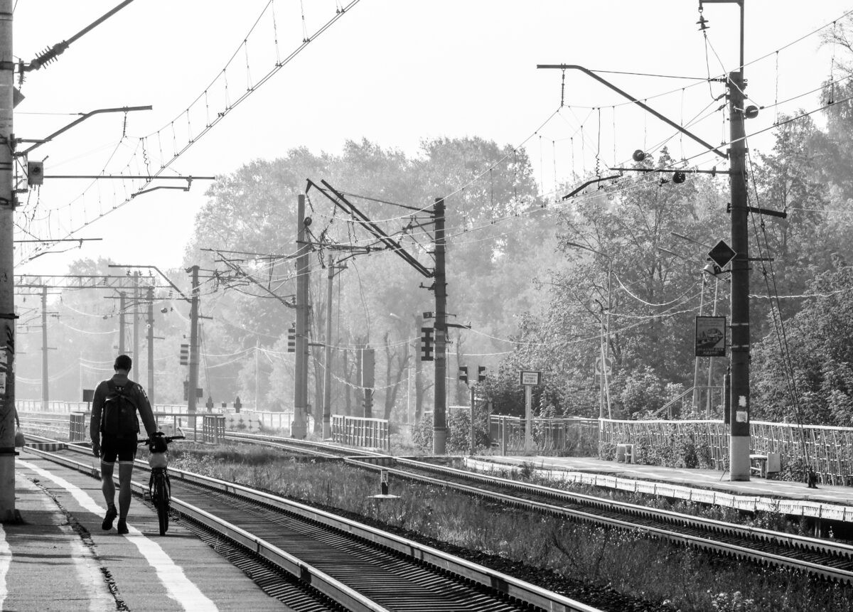 В Тверской области 7 человек погибли на железнодорожных путях