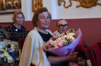 В Тверской области наградили лучших медицинских работников В Тверской области наградили лучших медицинских работников