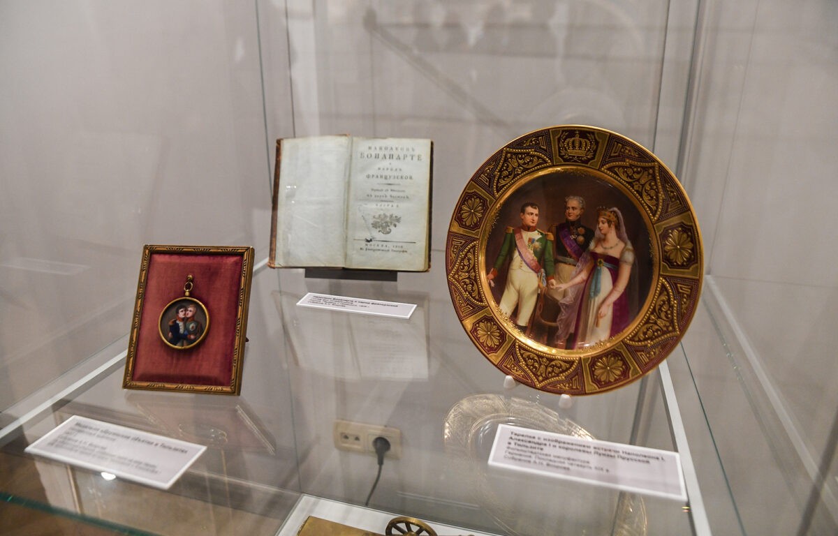 В Твери открылась выставка «1812. Сила народная», где представлены уникальные экспонаты