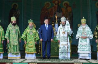 Губернатор Игорь Руденя принял участие в торжествах в честь 450-летия перенесения мощей святого преподобного Ефрема Новоторжского Губернатор Игорь Руденя принял участие в торжествах в честь 450-летия перенесения мощей святого преподобного Ефрема Новоторжского