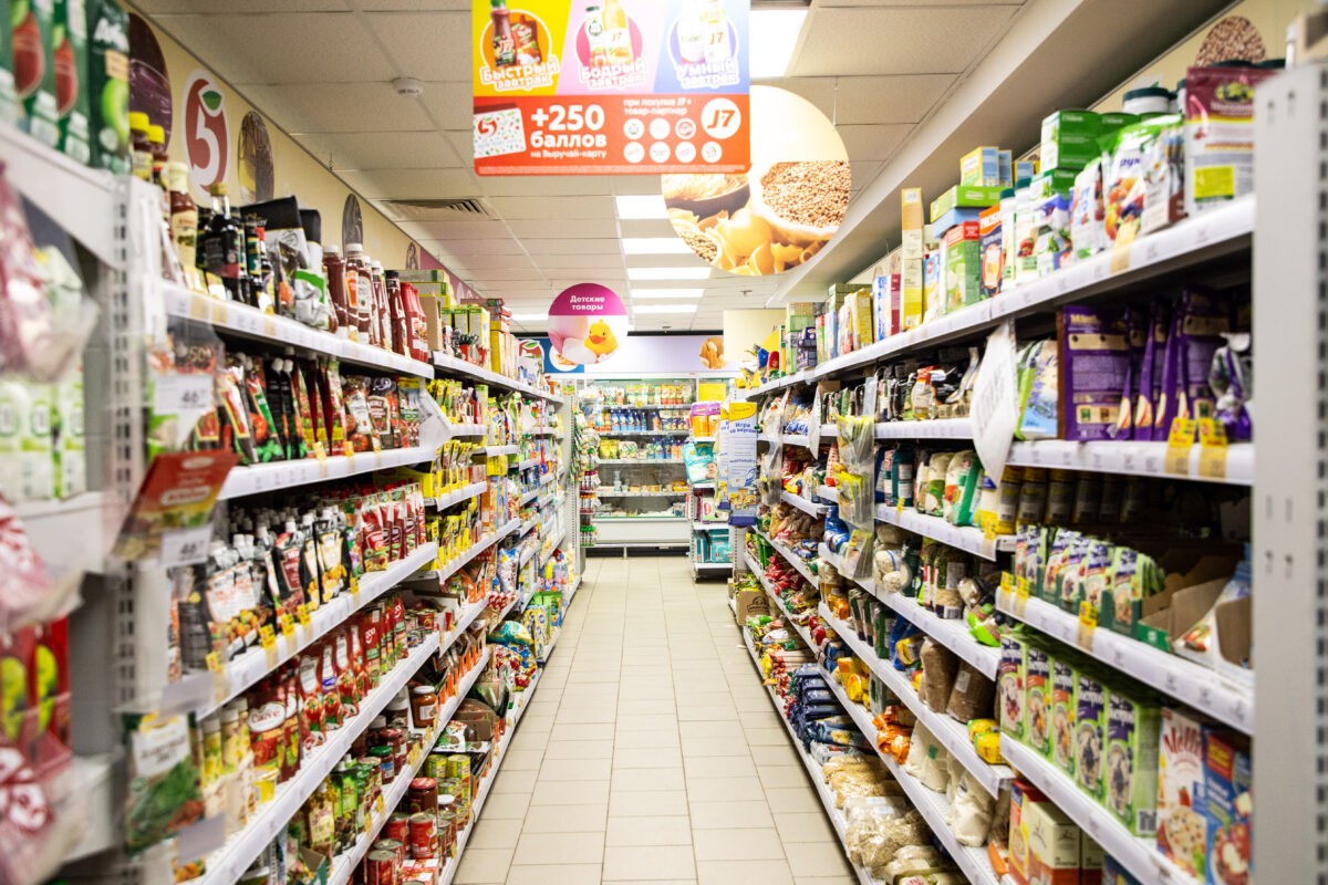 В начале лета в Тверской области подешевели 24 вида продуктов