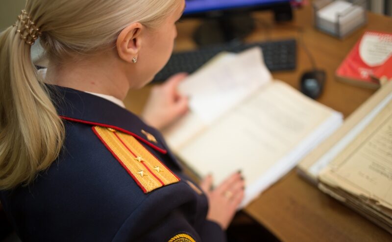 Подростка и его друга задержали при попытке сделать "закладку" в Твери Подростка и его друга задержали при попытке сделать "закладку" в Твери