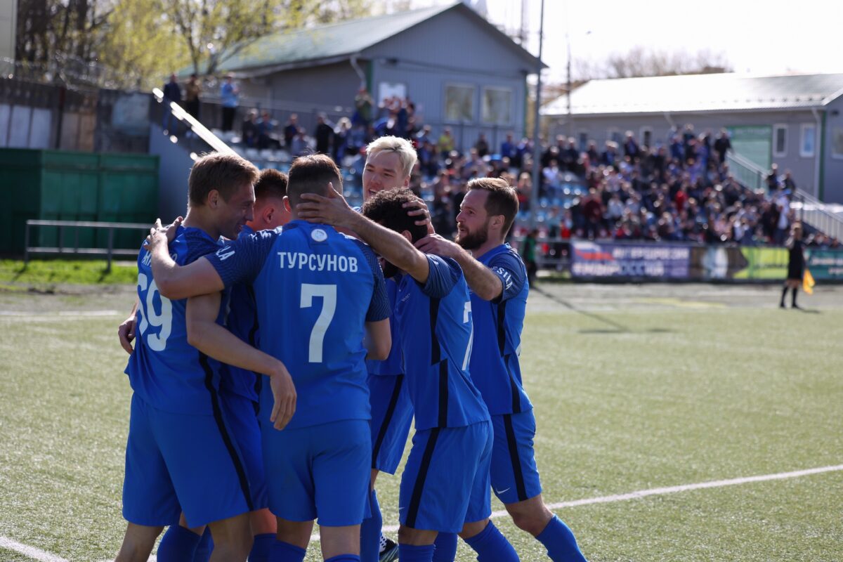 К последнему домашнему матчу футболисты «Волги» приготовили болельщикам сюрприз