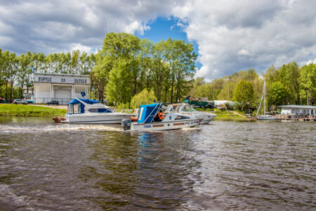В Тверской области школьники купались в опасной воде В Тверской области школьники купались в опасной воде