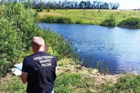 В Тверской области нашли в реке тело мужчины В Тверской области нашли в реке тело мужчины