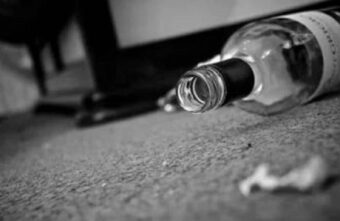 Житель Тверской области избил до смерти мужчину из-за аморального поведения Житель Тверской области избил до смерти мужчину из-за аморального поведения