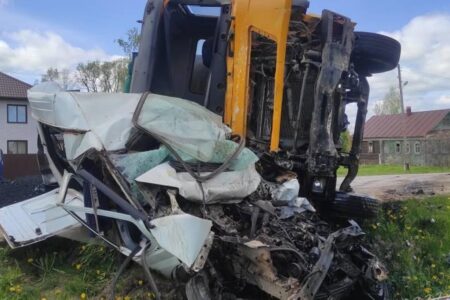 Друзья погибшего в Тверской области водителя ищут очевидцев аварии