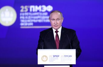 ПМЭФ-2022: Президент России Владимир Путин на пленарном заседании назвал ключевые принципы развития экономики России
