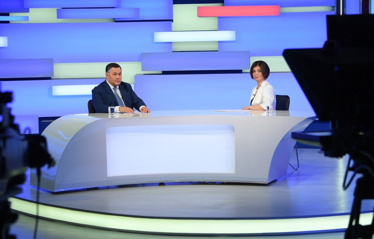 Дороги, Галустян и День России: о чем Игорь Руденя рассказал во время прямого эфира