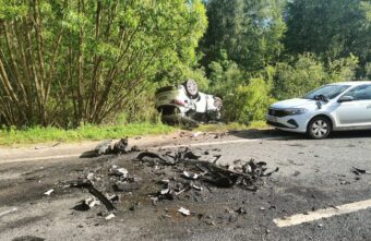 В аварии в Твери погибли водитель и маленькая девочка В аварии в Твери погибли водитель и маленькая девочка