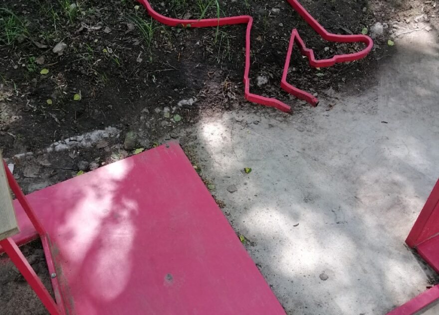 В Тверской области арт-объект "не дождался" туристов В Тверской области арт-объект "не дождался" туристов