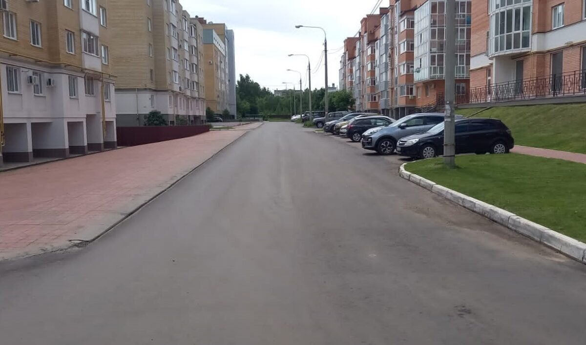 В Твери по просьбе жителей отремонтировали дорогу на улице Голландской