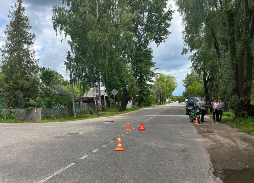 В Тверской области столкнулись УАЗ и мотоцикл  