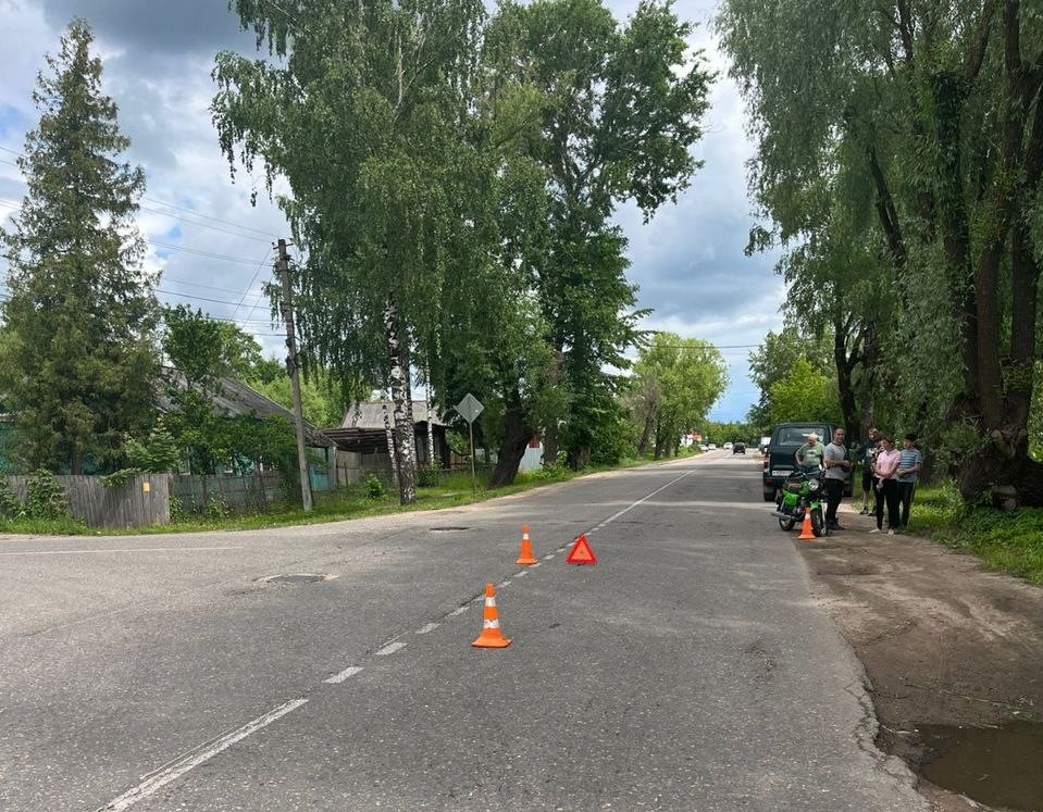 В Тверской области столкнулись УАЗ и мотоцикл  