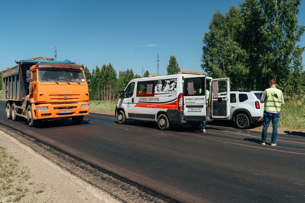 В Твери продолжают ремонтировать дороги