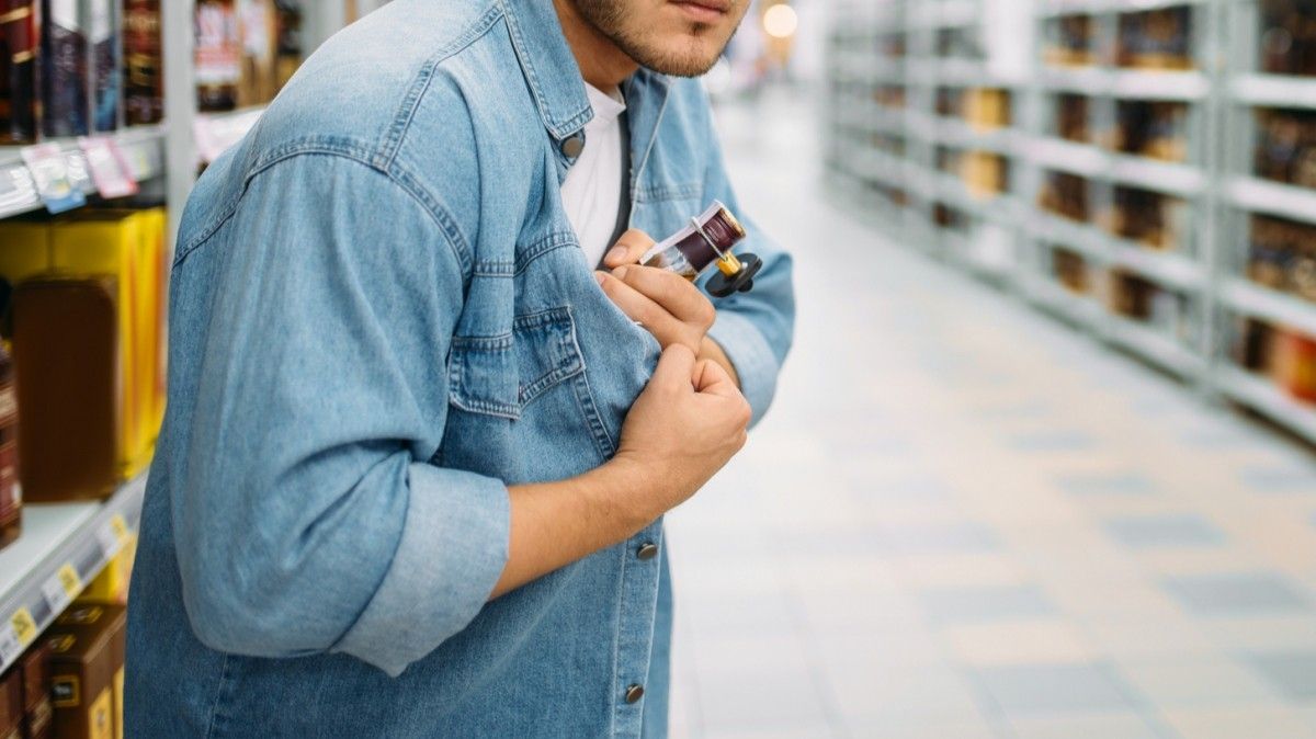 В Тверской области грабителя застукали на месте преступления