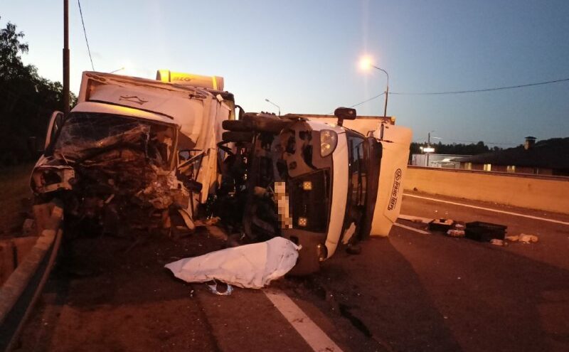 Множественные травмы: появились подробности ДТП с автовозом и тремя "Газелями" под Тверью