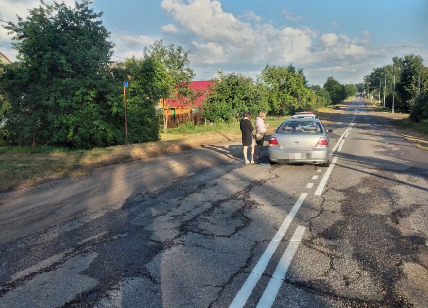 В селе под Тверью иномарка сбила женщину